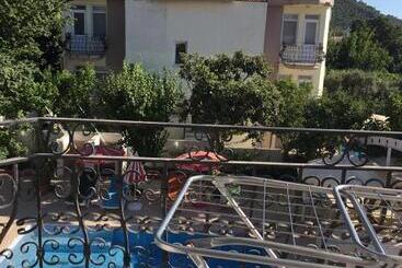 Sunset Apart Otel