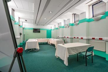 هاستل Lse Rosebery Hall   Campus Accommodation