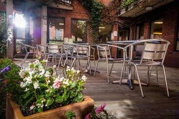 هاستل Lse Rosebery Hall   Campus Accommodation