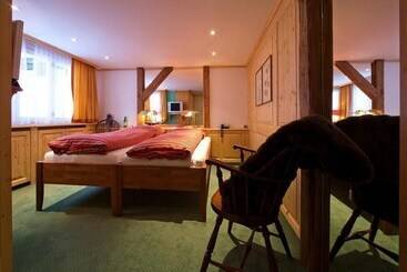 Hotelli Arlenwald