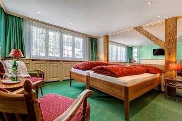 Hotelli Arlenwald