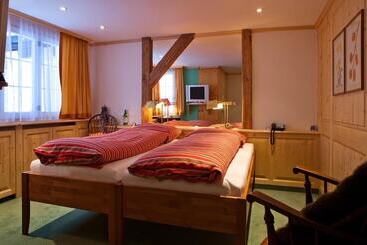Hotelli Arlenwald