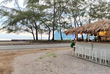 هتل Blue Shore Cottage