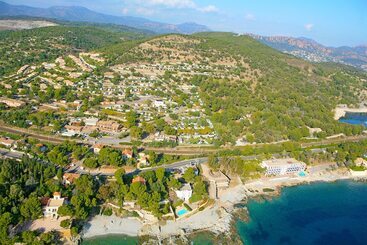 هتل La Cabane De Bob   Saint Raphael