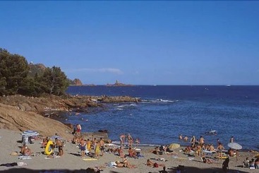 هتل La Cabane De Bob   Saint Raphael