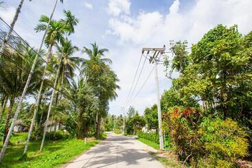 هتل The Retreat Khaolak Resort   Sha Extra Plus