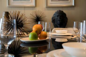 Maison Privee Luxury Sea View Apt In Five Resort On The Palm