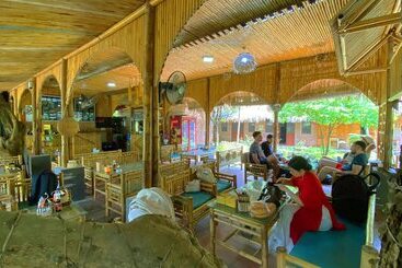 هاستل Quoc Khanh Bamboo Homestay