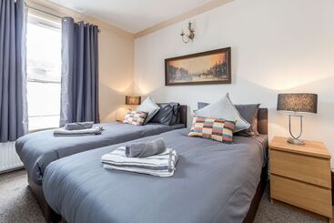 Watford General Suites