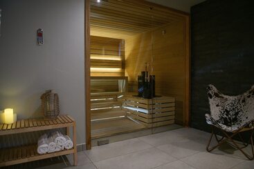 Aiguille Verte & Spa