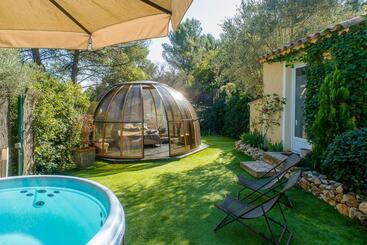 تختخواب و صبحانه Domaine Jobert