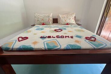 تختخواب و صبحانه Sky And Sand Zanzibar Beach Resort