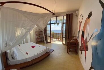 تختخواب و صبحانه Sky And Sand Zanzibar Beach Resort