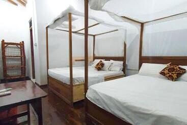 تختخواب و صبحانه Ondo House