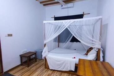 تختخواب و صبحانه Ondo House