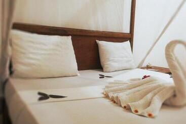 تختخواب و صبحانه Ondo House