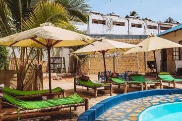 تختخواب و صبحانه Ondo House