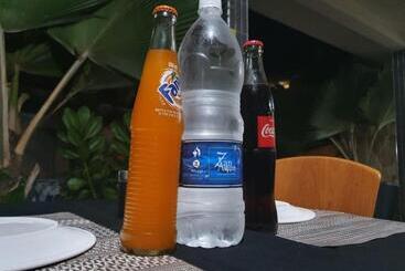 تختخواب و صبحانه Ondo House