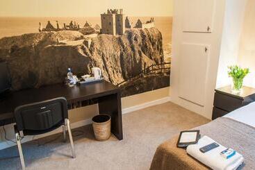 تختخواب و صبحانه Rooms At 31