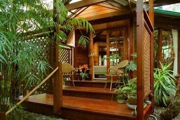 تختخواب و صبحانه Volcano Rainforest Retreat