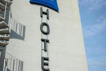 هتل Ibis Budget Fréjus St Raphaël Centre