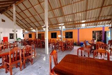 هتل Ladawan Resort