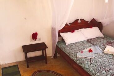 هتل Mango Beach House