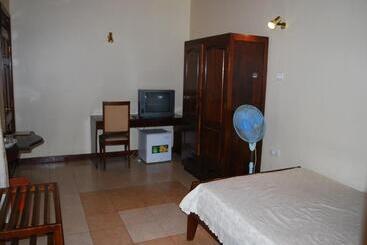 هتل Parkview Inn