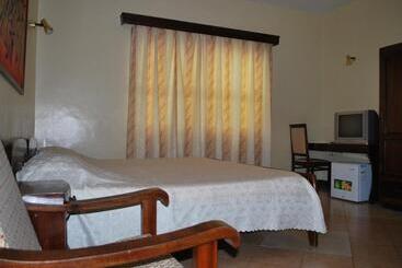 هتل Parkview Inn