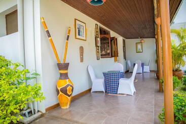 پانسیون Daisy Comfort Home