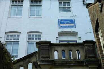 پانسیون Stoneway Guest House