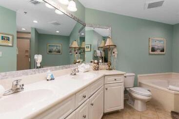 Phoenix On The Bay 2208 By Meyer Vacation Rentals