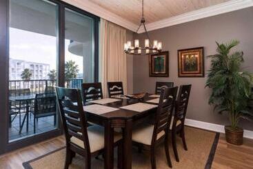 Phoenix On The Bay 2208 By Meyer Vacation Rentals