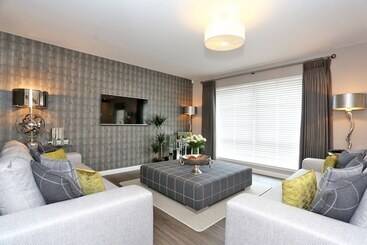 Town & Country Apartments Priory Park