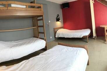 Crjs Et Auberge De Jeunesse Hostel