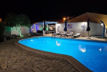 تختخواب و صبحانه La Casa Del Arti  Chambres D Hotes