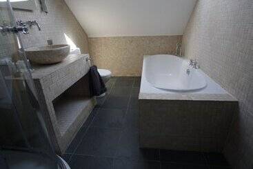 تختخواب و صبحانه Toadhall Rooms
