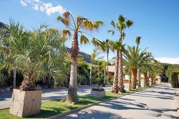 هتل La Toison D Or Resort & Spa