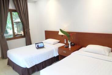 هتل Mango Garden Resort