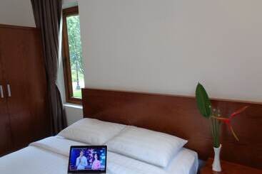 هتل Mango Garden Resort