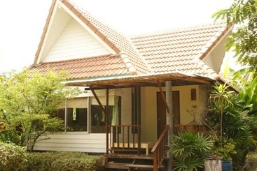 هتل Pulsawat Palm Resort