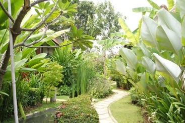 هتل Pulsawat Palm Resort