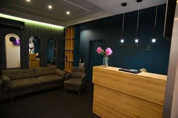 هتل Voyage