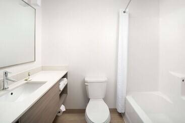 هتل Woodspring Suites Seattle Tukwila
