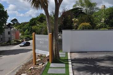 پانسیون Falmouth Bay