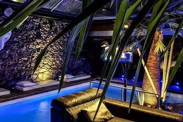 کلبه Royale Suite Spa