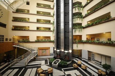هتل Atrium Palace