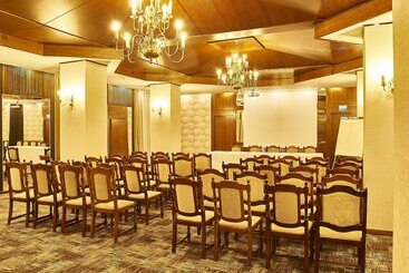 هتل Continental Forum Tirgu Mures
