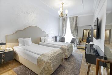 هتل Palace