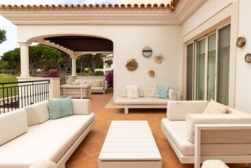 استراحتگاه Dunas Douradas Beach Club